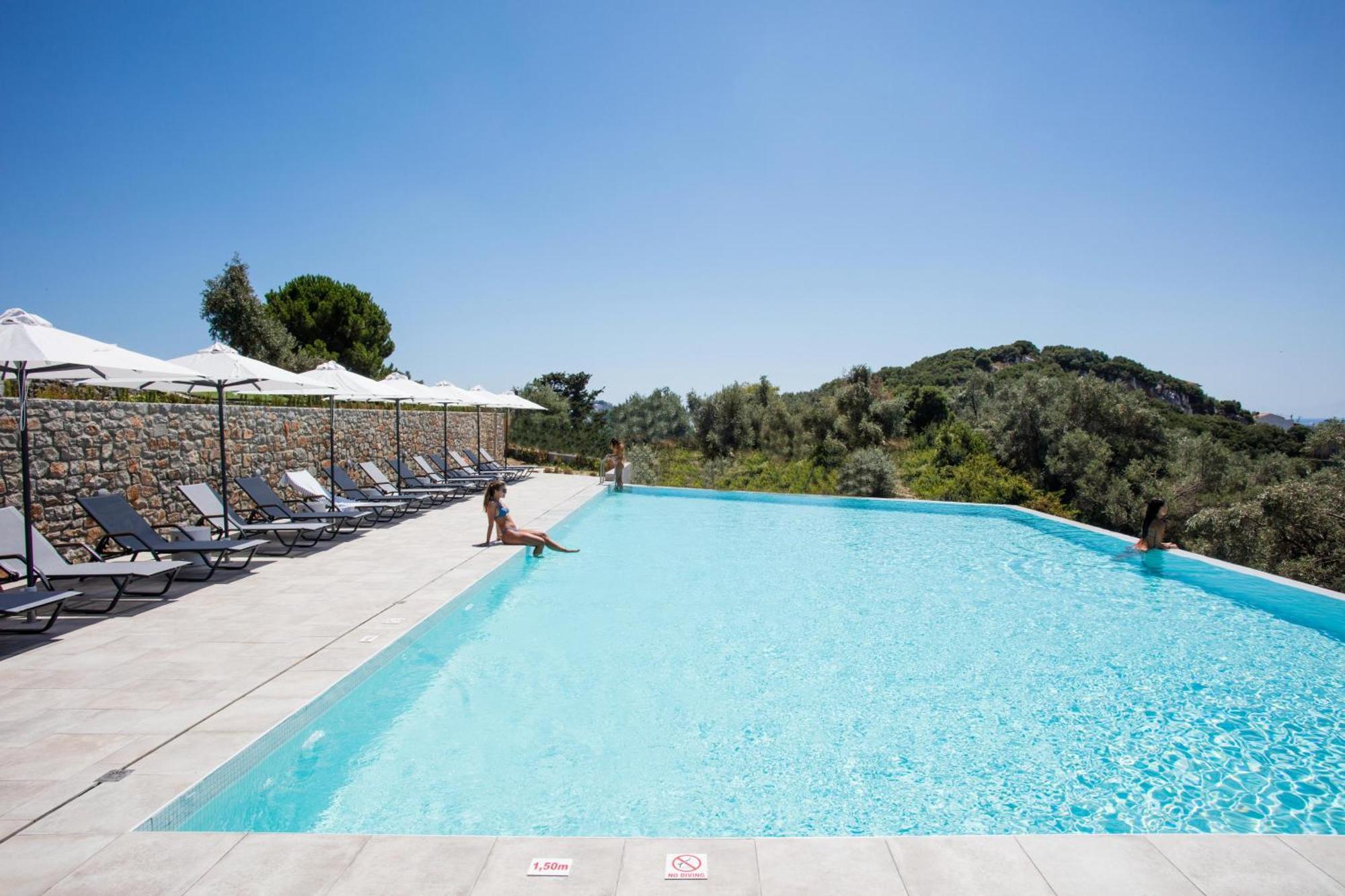 Amira Aparthotel Skiathos-stad Buitenkant foto