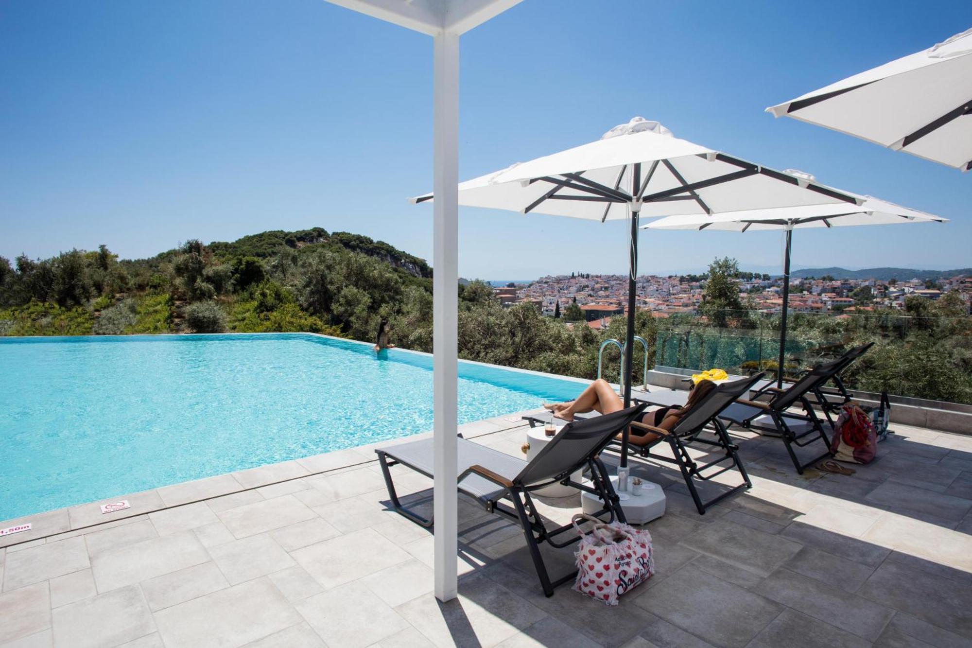 Amira Aparthotel Skiathos-stad Buitenkant foto
