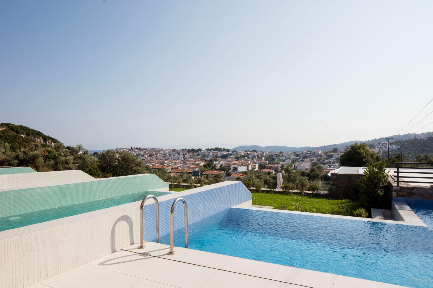 Amira Aparthotel Skiathos-stad Buitenkant foto