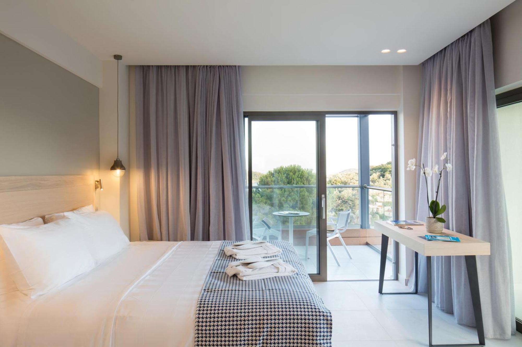 Amira Aparthotel Skiathos-stad Buitenkant foto