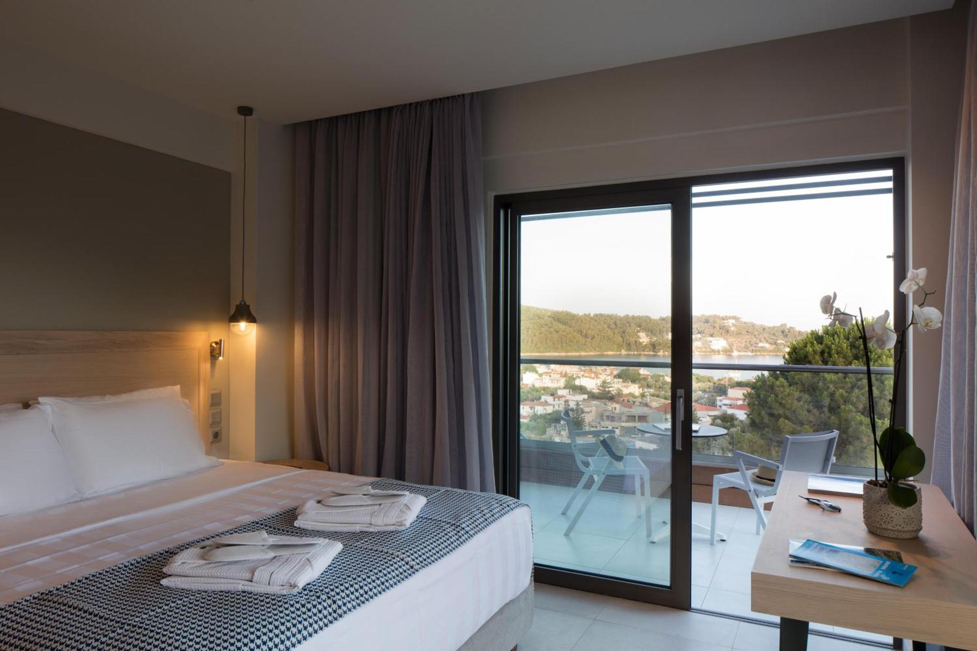 Amira Aparthotel Skiathos-stad Buitenkant foto